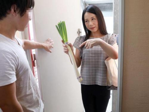 ＜ハメ撮りｘ熟女＞長らくチン〇日照りな熟女おばさんが若い肉棒を誘惑して肉欲不倫セックス！