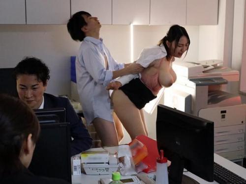 新入社員が抱える職場のプレッシャーを和らげるため、協力し合いながら上司の期待に応える女性社員たちの奮闘記！