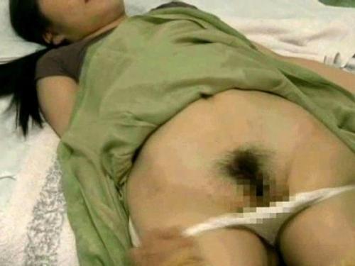 【ヘンリー塚本×つぼみ】美少女の必死の抵抗も虚しく…男のたくましい欲望から目を逸らせず、ついに受け入れてしまう…。リアルな官能がここに！