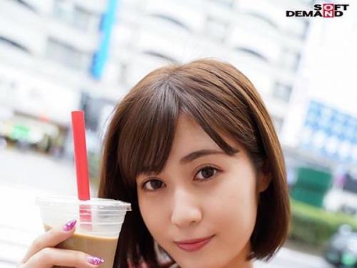 【MM号】SNS大好きな女子大生はイケメンの口説きにやられて、彼氏がいるのに熱く激しいハメ撮りSEXを行ってしまう…♡