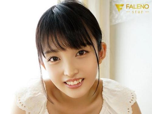 【初体験の悦び×清純派美少女】20歳のほぼ未経験の彼女が大人の世界へと一歩を踏み出す！その純粋な姿が徐々に魅惑的に変貌していく様をぜひご覧ください！