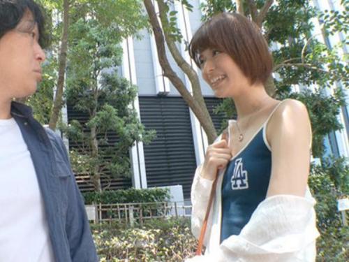 ＜月乃ルナ＞スラリとしたギャルに成長した美少女が叔父さんチン〇を誘惑して肉食セックス！