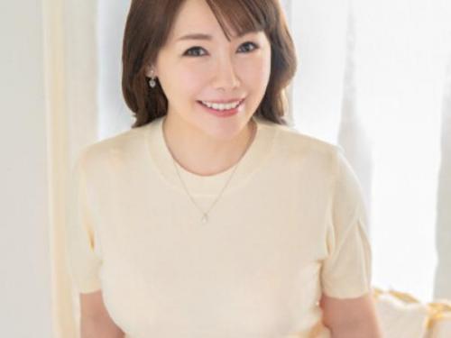 ＜若槻めぐみｘ四十路＞長らくチン〇日照りな美熟女人妻が肉棒欲しくて意を決してAVデビュー‼