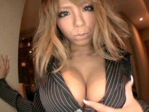 ＜高倉舞ｘ黒ギャル＞いつでもハメたいイマドキギャルが媚薬も使って下品な肉食セックス！