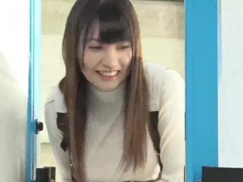 ＜マジックミラー号＞極上ボディを持て余す美人看護師さんが肉棒優しくリードし騎乗位セックス‼