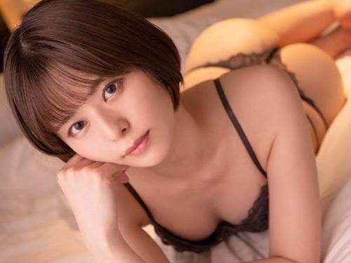 ＜月乃ルナ＞性欲強めな美人お姉さんが会社の同僚に跨り一方的な痴女責めザーメン絞り！