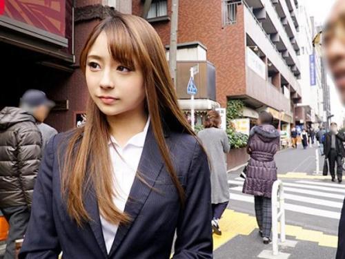 ＜モニタリング＞仕事一途な美人社員がお金に釣られて上司と混浴企画で勢い余ってハメまくり！