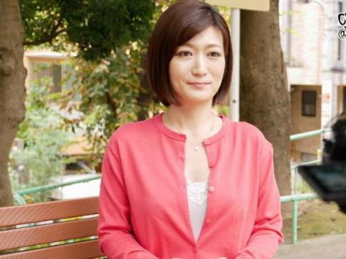 ＜三ツ瀬裕美子＞歳と共に性欲が強くなった美熟女奥さんが変態願望を叶えるドスケベファック！