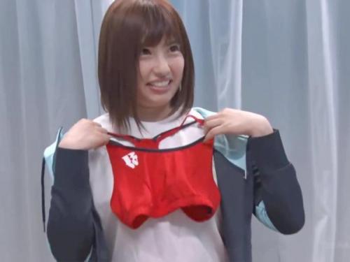 ＜マジックミラー号＞エッチ大好き陸上美少女がウエアー着たまま肉棒ぶち込まれてイキまくる！