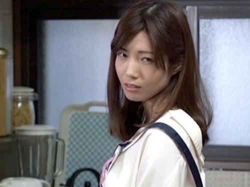＜ながえスタイル＞年上夫のチン〇じゃ満足できない淫乱美人妻が義弟と禁断不倫セックス！
