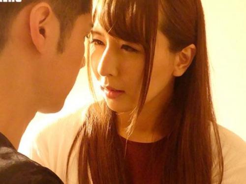 ＜希崎ジェシカ＞結婚生活に不満の美人先生が3年ぶりに出会った元教え子のチンポを咥えて禁断不倫セックス！