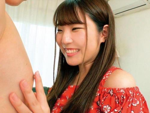 乳首を責めるとどんどん大きくなるチンポを前にして…ムラムラした素人女子大生が何度も生ハメSEXしてしまう♡