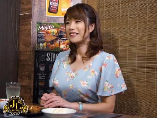 【中出し】＜出会いの場ｘ相席居酒屋＞寂しく酒を飲むグラマラスな奥様が、誘惑の出会いで熱い一夜を繰り広げる！禁断の情事に身を委ねる背徳の快感を味わう！
