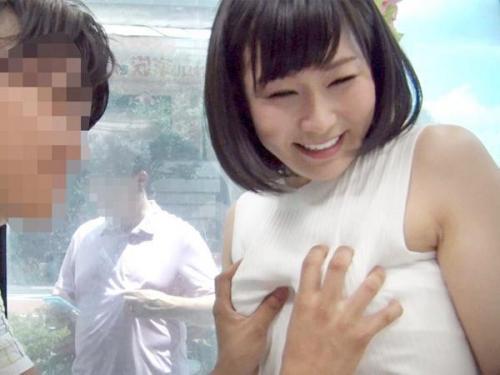＜マジックミラー号ｘ近親相姦＞亭主を外に待たせて義理の息子の筆おろししちゃう淫乱美人ママ！