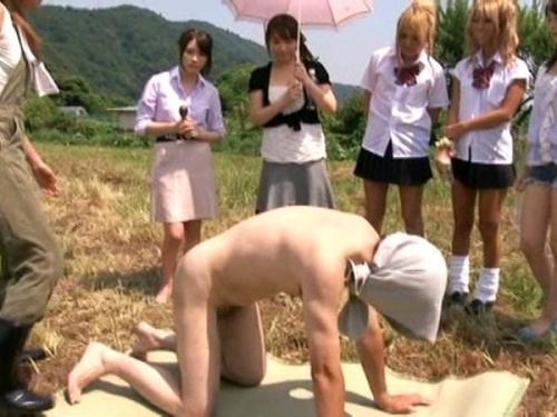 ＜ザーメン牧場＞特濃精液大好きなギャル美女たちがずらりと並んだ肉棒しゃぶって発情フェラ‼