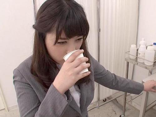 ＜春原未来ｘ洗脳催眠＞教育一筋の美人教師が淫語を喚く痴女化し肉棒しゃぶってハメまくる‼