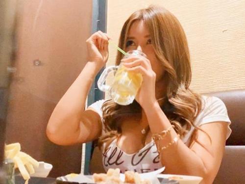 ＜ハメ撮りｘギャル＞カレとケンカ中のイマドキ美人ギャルがナンパチン〇で性欲解消セックス！