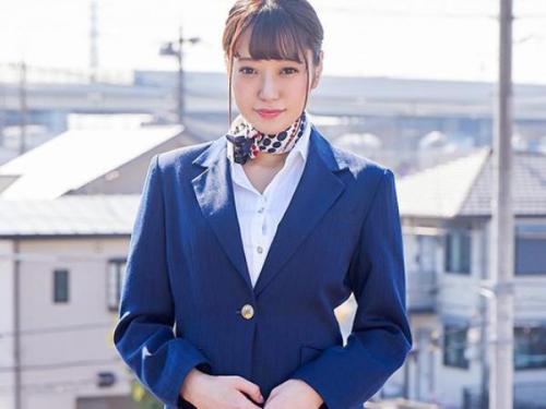 【美巨乳】＜魅惑のマジックミラー号＞空の旅で欲求不満の美人キャビンアテンダントが久々の男性器で大胆に公開情事！