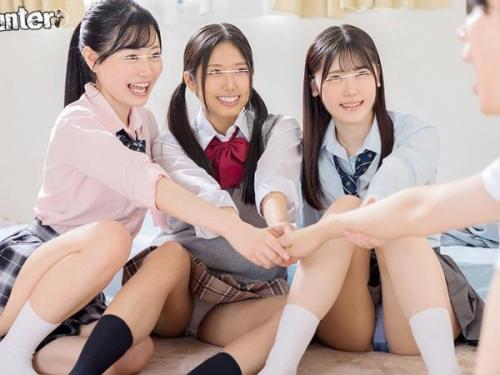 【幼なじみ】「ねえ…たぶんムラムラしてるでしょ？w」幼なじみの悪戯はエスカレートし、真剣に僕の処女を奪おうと襲い掛かってきた！