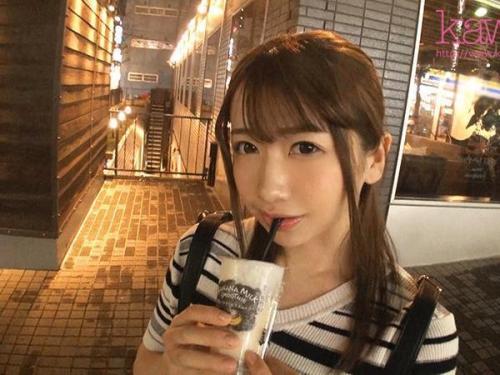 【制服】素朴な女性をお誘い！ホテルでコスプレを楽しみつつ、自然な流れで情熱的な愛のひとときを。