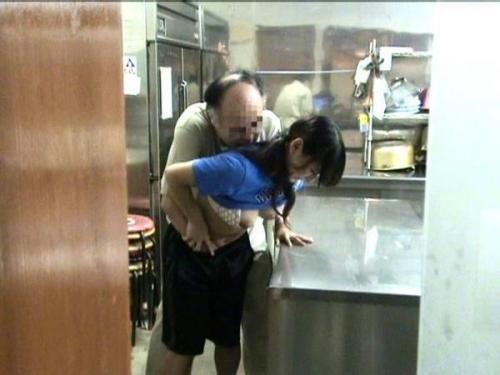 【肉便器】【驚異の技巧】監督の情熱が勝利を引き寄せる！野球チームの誘惑に満ちた特訓合宿！衝撃の映像解禁！