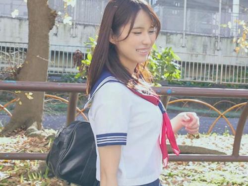 ＜伊織羽音＞いつでもヤりたい年頃の制服美少女が濃厚オヤジのチン〇を咥えてドスケベファック‼