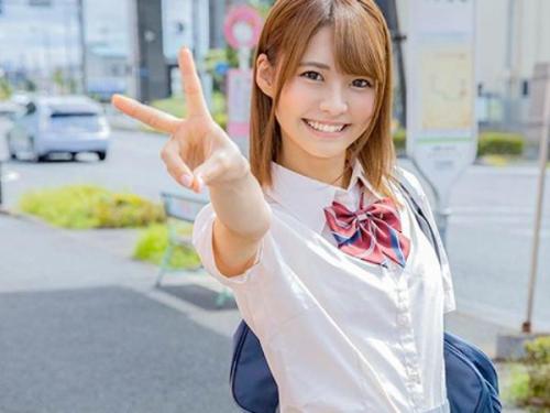 ＜マジックミラー号＞エッチ大好きイマドキ美少女がヤらしいオナニー見せつけチン〇を挿入‼