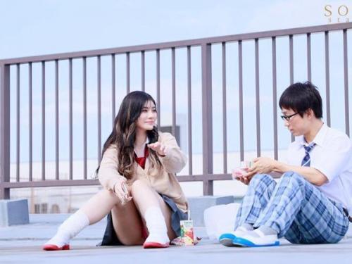 【令和のギャル】放課後の教室で、密かに保健室で、オタクの部屋で…♡豊満なギャルが優しくオタクの初体験を導く！