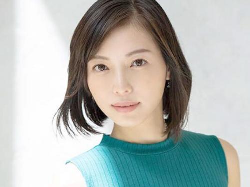 【お姉さん】新宿をノーブラで歩く美乳。過激な展開が期待されるセックスも…究極解禁！