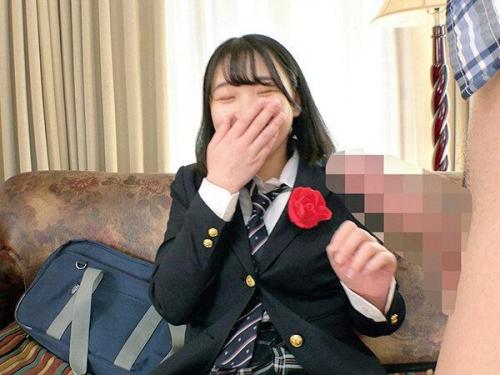 ＜素人ナンパ＞普通のエッチしか知らない純朴美少女が素股で気持ちよくなって本番ファック‼