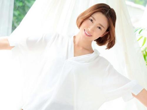 ＜AVデビューｘ林美鈴＞そろそろ40には全く見えない美熟女奥さんが初撮り大胆ファック‼