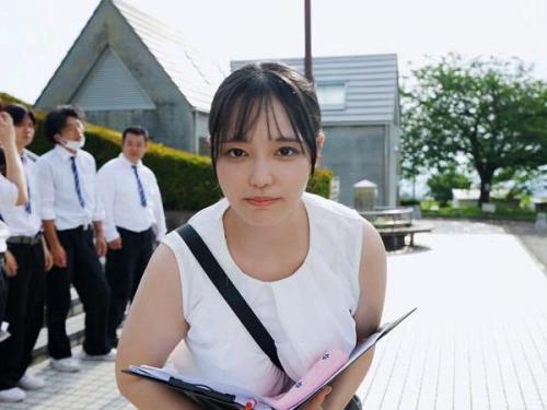 【恋渕ももな 新作】魅惑の豊満バストを持つ教師が密かに誘惑！教壇の裏で秘めた情熱を解放！