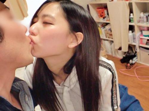 ＜ハメ撮りｘ素人＞黒髪ロングの正統派美少女がナンパ男を家に入れあげドスケベセックス‼