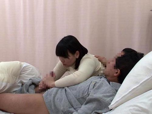 叔母が訪問し、甥の心が高鳴り、彼の内なる衝動が抑えきれなくなり…