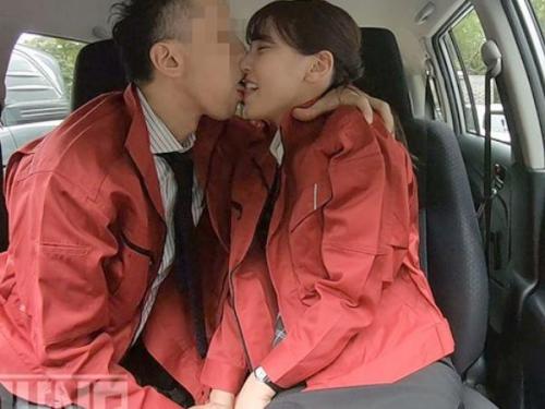 ＜竹内夏希＞日々の生活でトキメキ無くした美人妻が社内不倫で他人棒と濃厚セックス！
