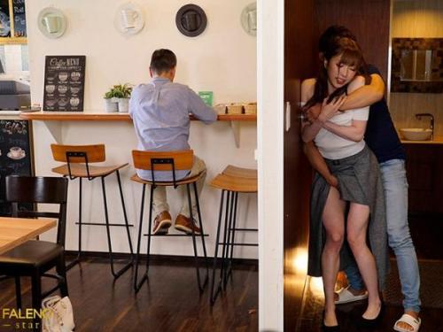 カフェや居酒屋で密かに声を抑えた濃密なエロ体験！見つかったら即座に人生終了、スリル満点の大胆ミッション！