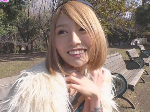 ＜佐藤エル＞極上ボディのエチエチ美人ギャルが不倫相手の肉棒でドスケベ不倫セックス！