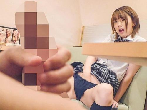 【制服の誘惑】「あれ…わざと見せてるの？」ファミレスで向かいに座る美少女高校生が、制服の隙間から下着をちらりと覗かせてくるw