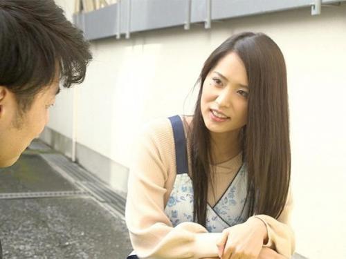 ＜ながえスタイルｘ通野未帆＞性欲強めな美人妻がご近所さんを誘惑し他人棒でハメまくる‼