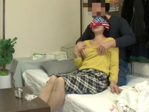 ＜おばさんレンタル＞長らくチン〇日照りな熟女おばさんが若い肉棒にむしゃぶりついてハメまくる‼