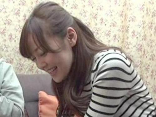 【同僚】「私が触っても…大きくなるの?♡」恋愛対象として見たことがなかった相手と2人きり。変な空気は徐々に欲情へと繋がり、女はマンコを濡らして男は勃起する。流れに任せたSEXは、獣のように乱れ合う！