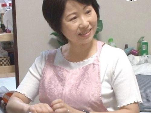 ＜おばさんレンタル＞長年チン〇日照りの熟女おばさんが若い肉棒にぶち抜かれイキまくる！