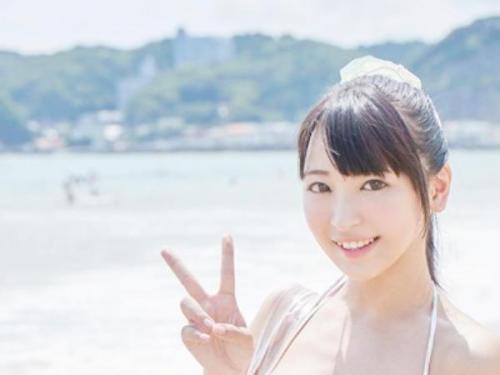 【企画】「いいですよ…♡」ただのモニターだと思っていると男が登場。スマタをしてしまうと本性を出してチンポを求めてしまう。海水浴に来たはずが、最終的に股を開いてチンポを入れていた