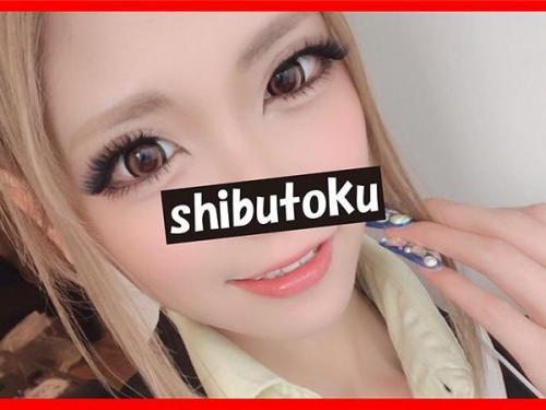 【ビッチ】制服姿の可愛いギャルが、タイトな快感に溺れる！魅惑のビッチが繰り広げる官能的なひととき。