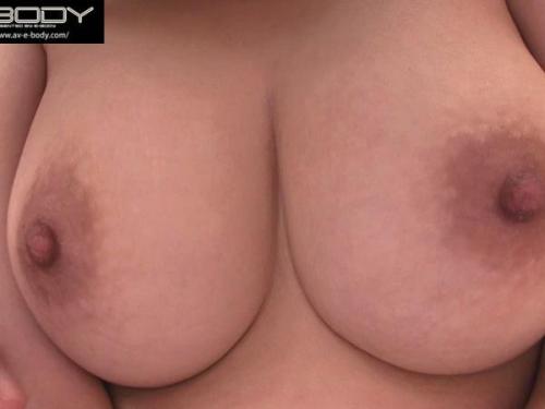 家に引きこもりがちな巨乳のゲーマー女子をセフレにして、思う存分濃密なエロなひとときを楽しむ！