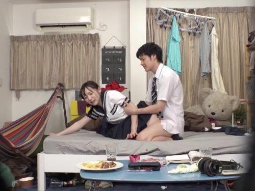 【女子○生】地味女子高生がヤリ部屋に誘い出され、スマホでハメ撮りされたり喉奥を突かれたり…やりたい放題ヤラれる！