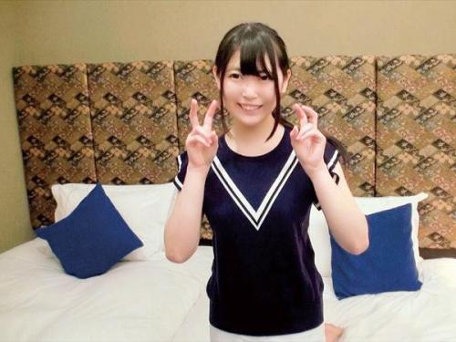 ＜素人ナンパ＞ひな段隅っこの地下アイドルがナンパチン〇にむしゃぶりついてドスケベセックス！