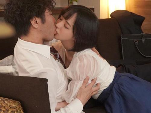 ＜三宮つばさ＞Mっけたっぷりのショトカ美女が男のS性を刺激するご奉仕プレイでドスケベセックス！