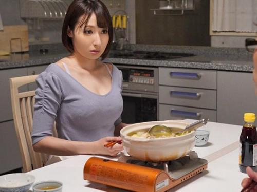＜岸えまｘ近親相姦＞淡泊な夫とのエッチの後に濃厚義父に膣奥上書きされてイカされる美人妻！