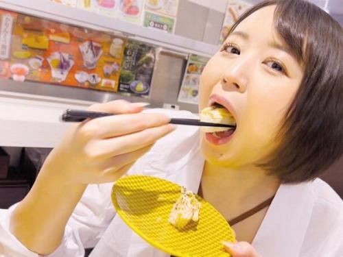 【淫乱美女】「エッチしたらまたお腹空いてきちゃった〜♡」上の口も下の口も旺盛！美女が俺のチンポもホットドッグかのように貪るww